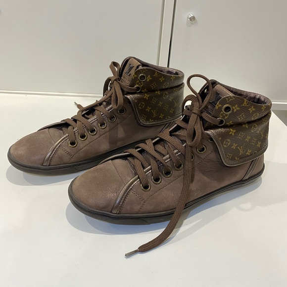 Louis Vuitton boots - Picture 2 of 6